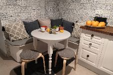 Apartment in Tavira - Casa Salinas, Elegant Flat w patio in Taviras Hist