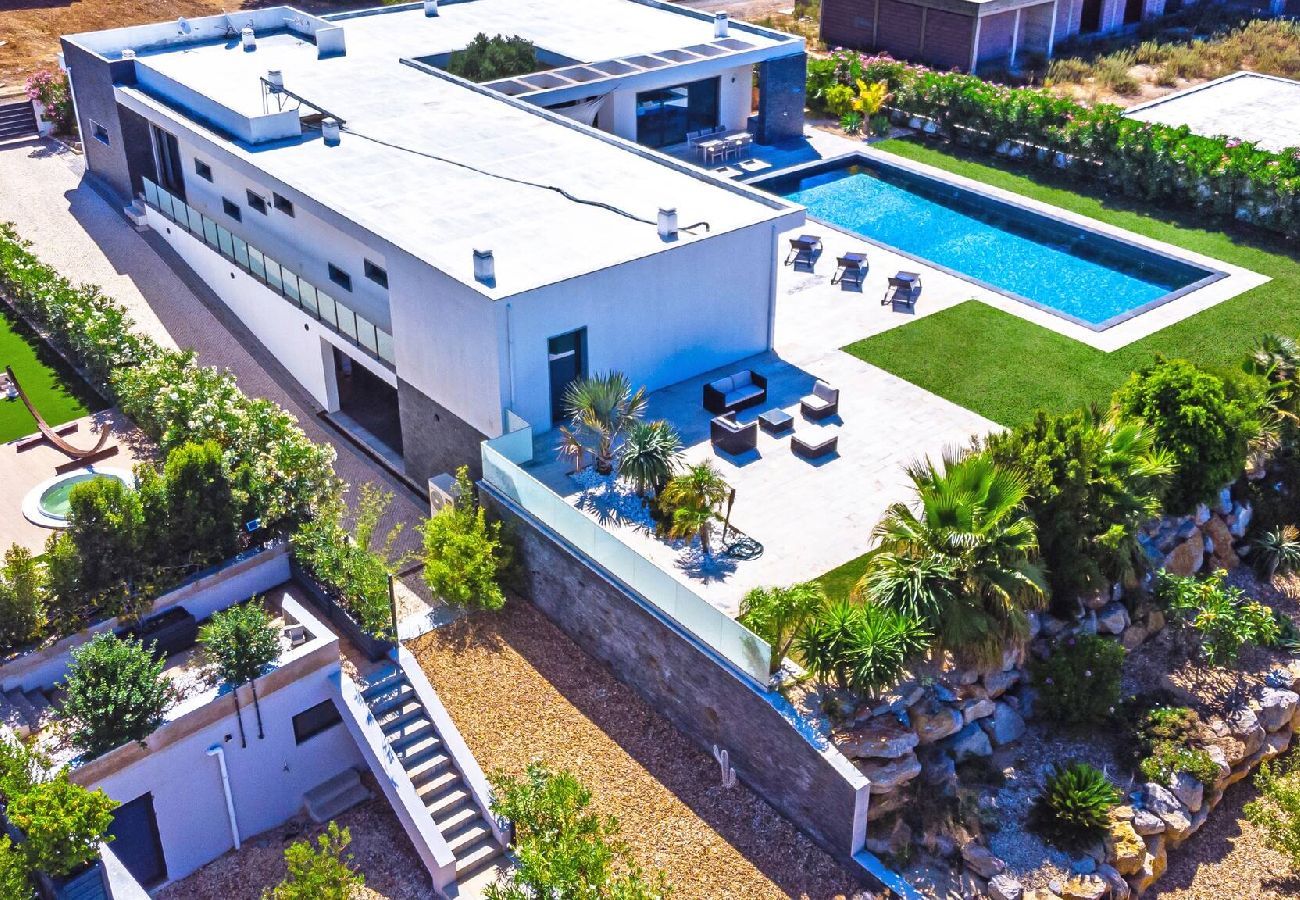 Villa em Quelfes - Blue Hill Boutique Villa