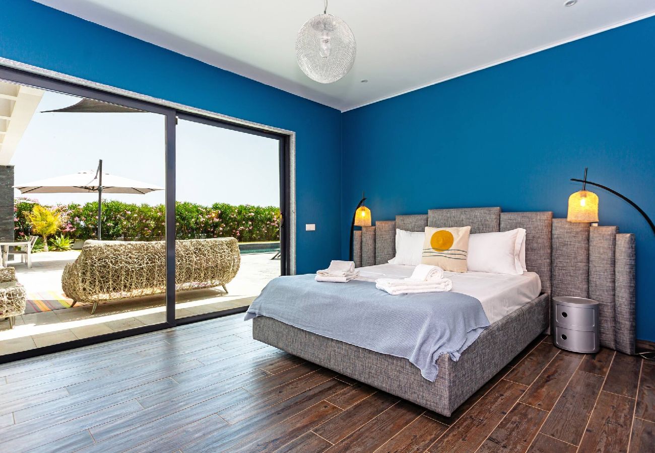 Villa em Quelfes - Blue Hill Boutique Villa