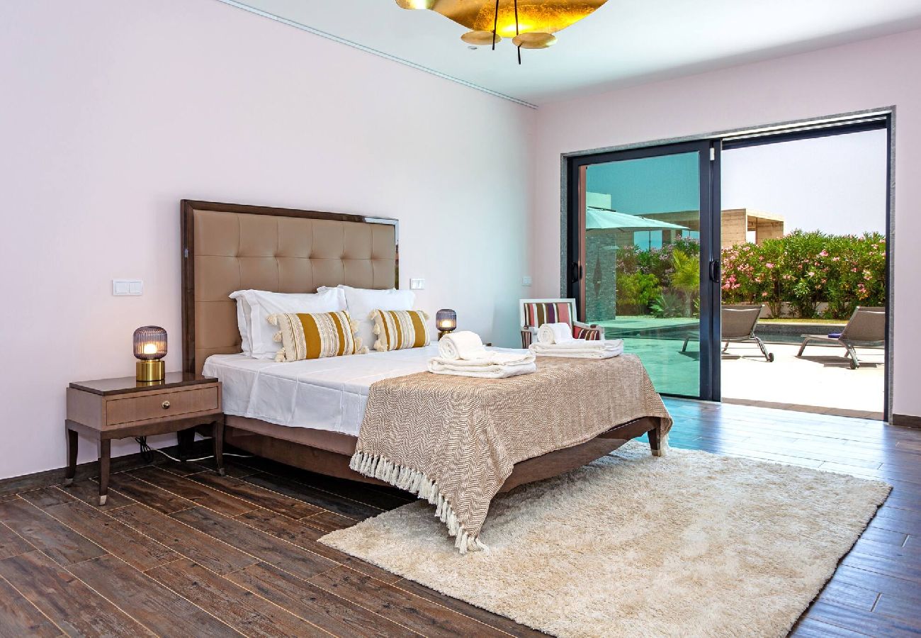 Villa em Quelfes - Blue Hill Boutique Villa