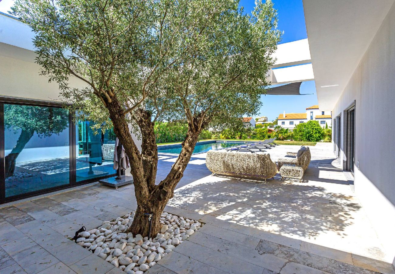 Villa em Quelfes - Blue Hill Boutique Villa