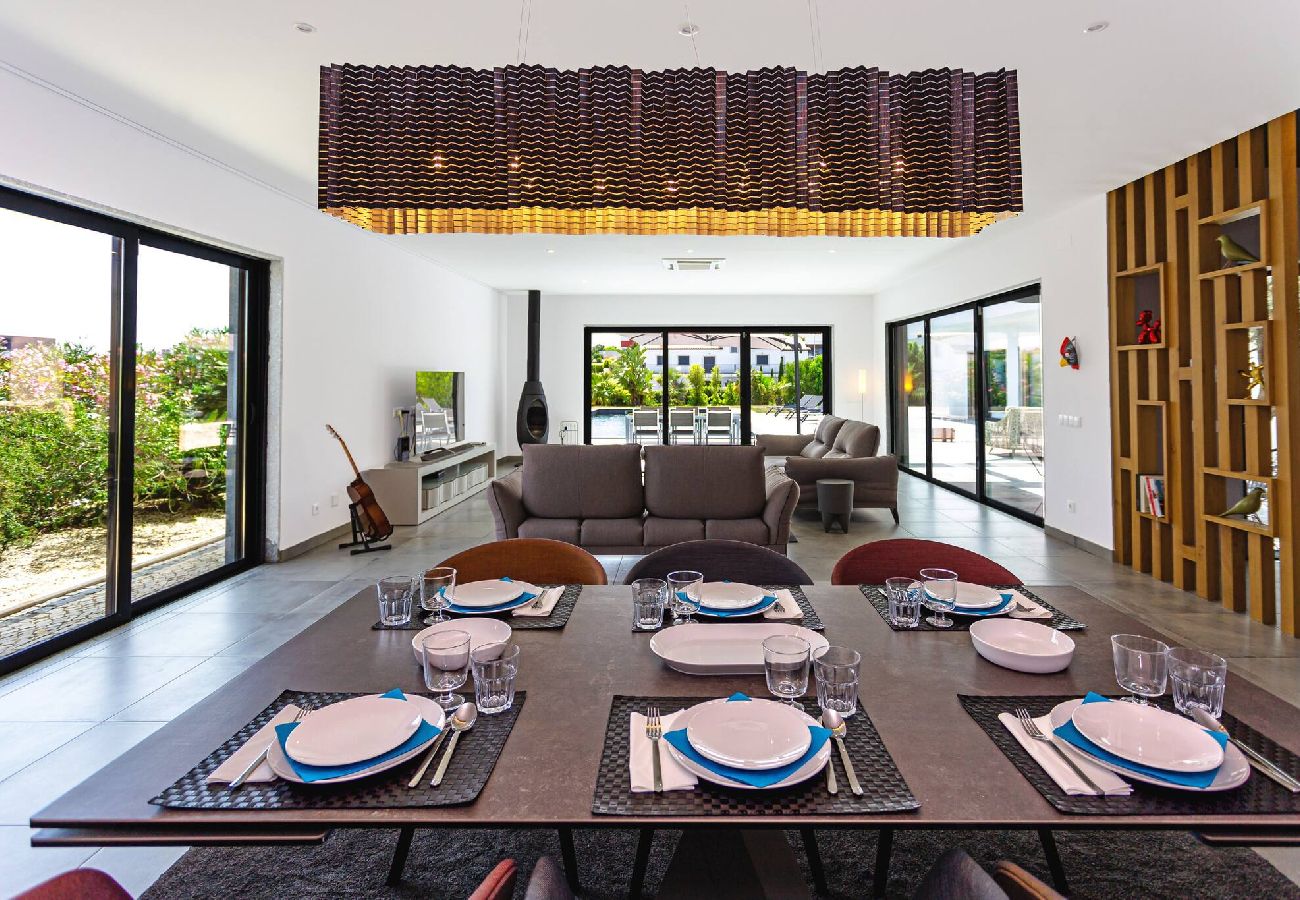 Villa em Quelfes - Blue Hill Boutique Villa