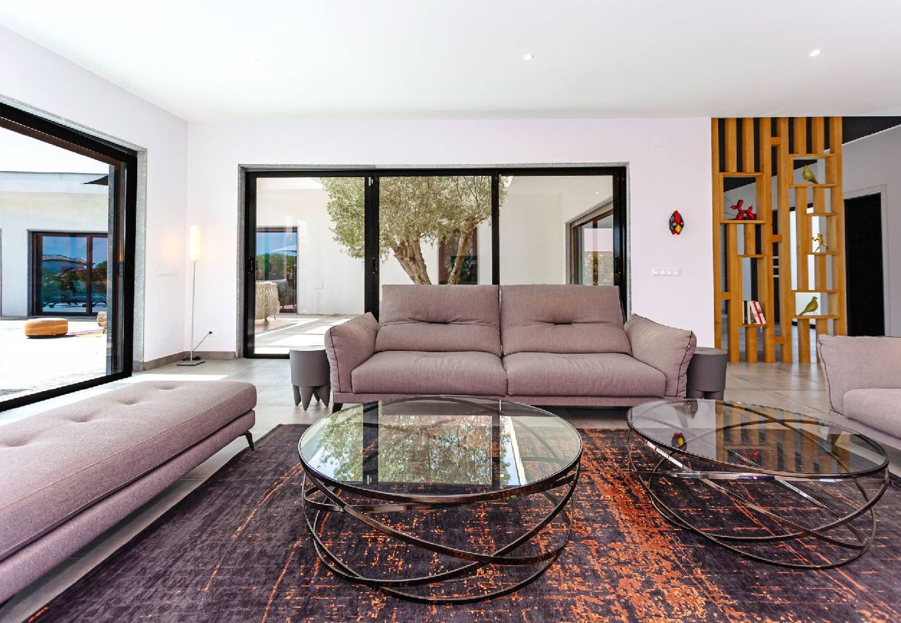 Villa em Quelfes - Blue Hill Boutique Villa