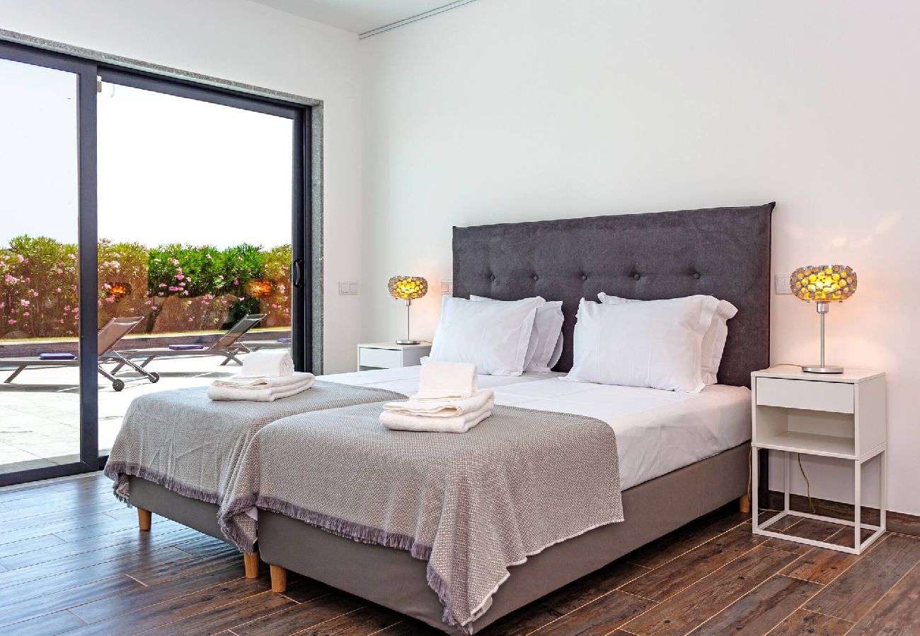 Villa em Quelfes - Blue Hill Boutique Villa