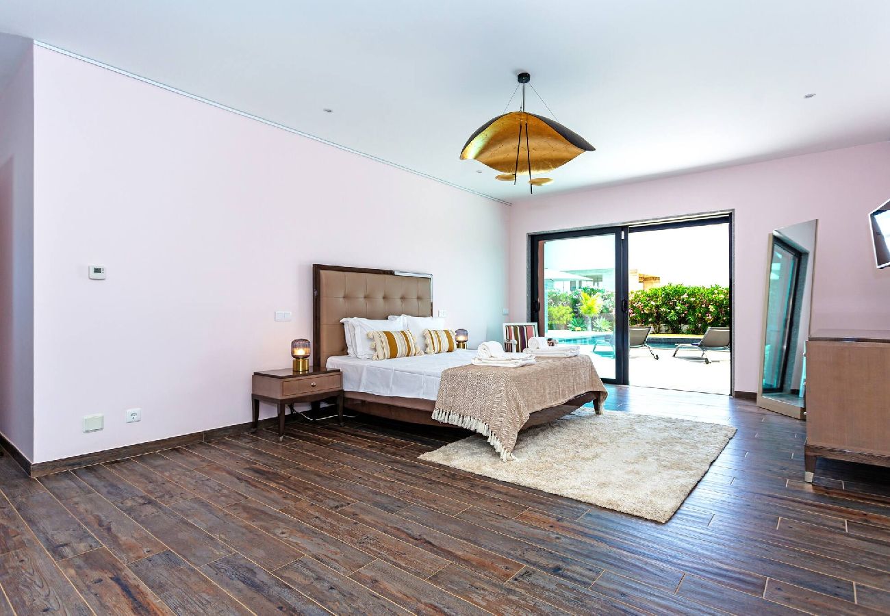Villa em Quelfes - Blue Hill Boutique Villa