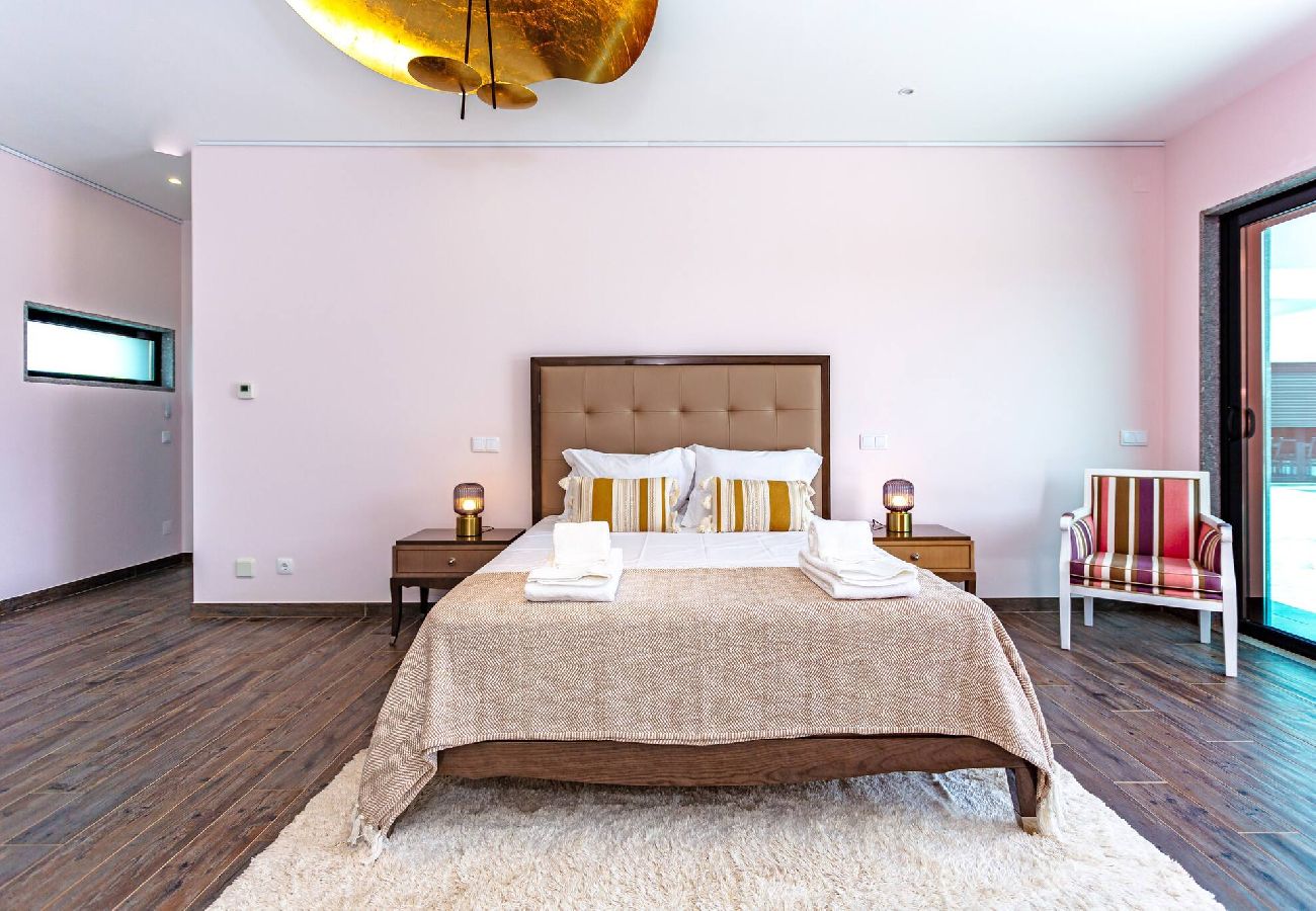 Villa em Quelfes - Blue Hill Boutique Villa