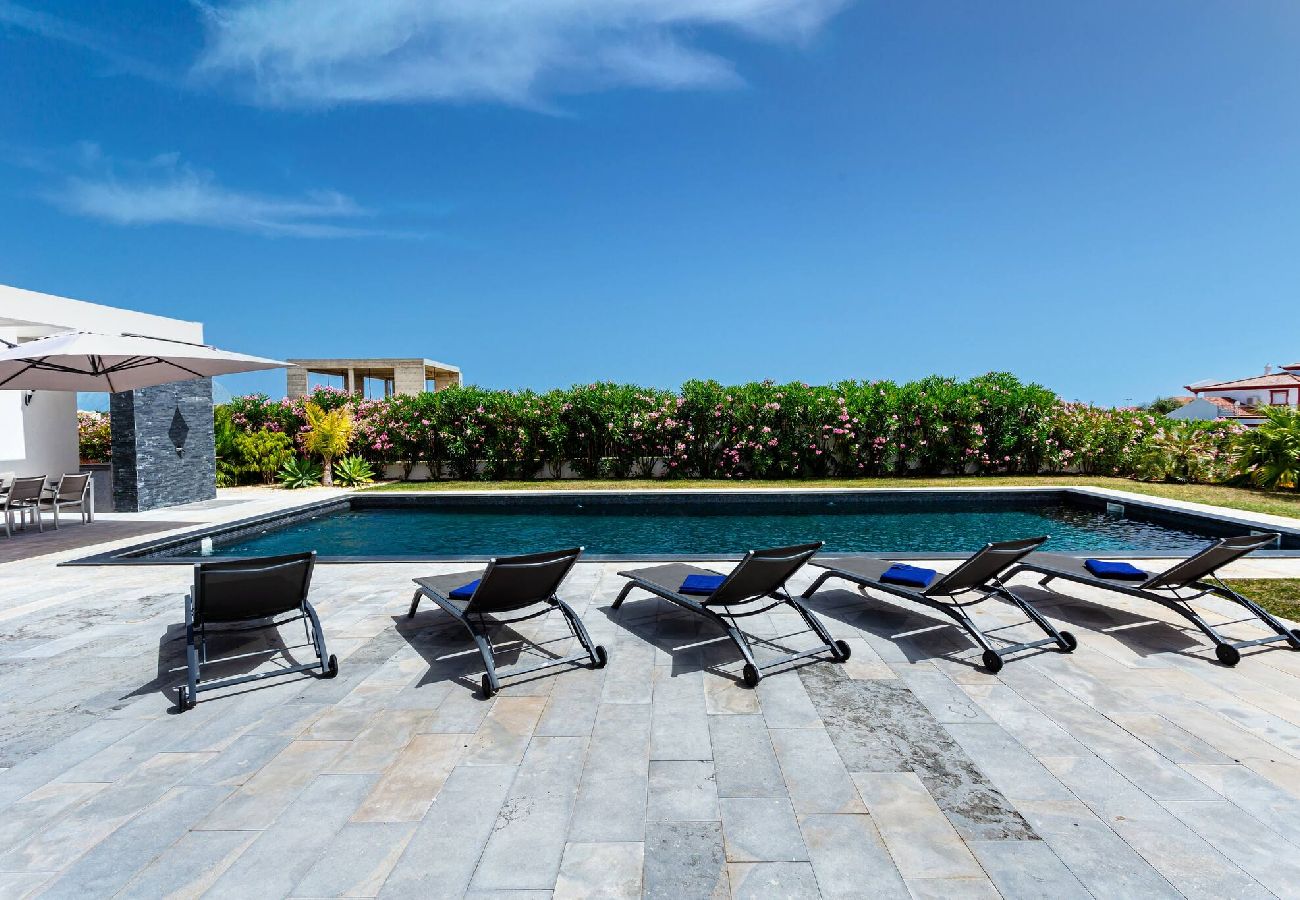 Villa em Quelfes - Blue Hill Boutique Villa