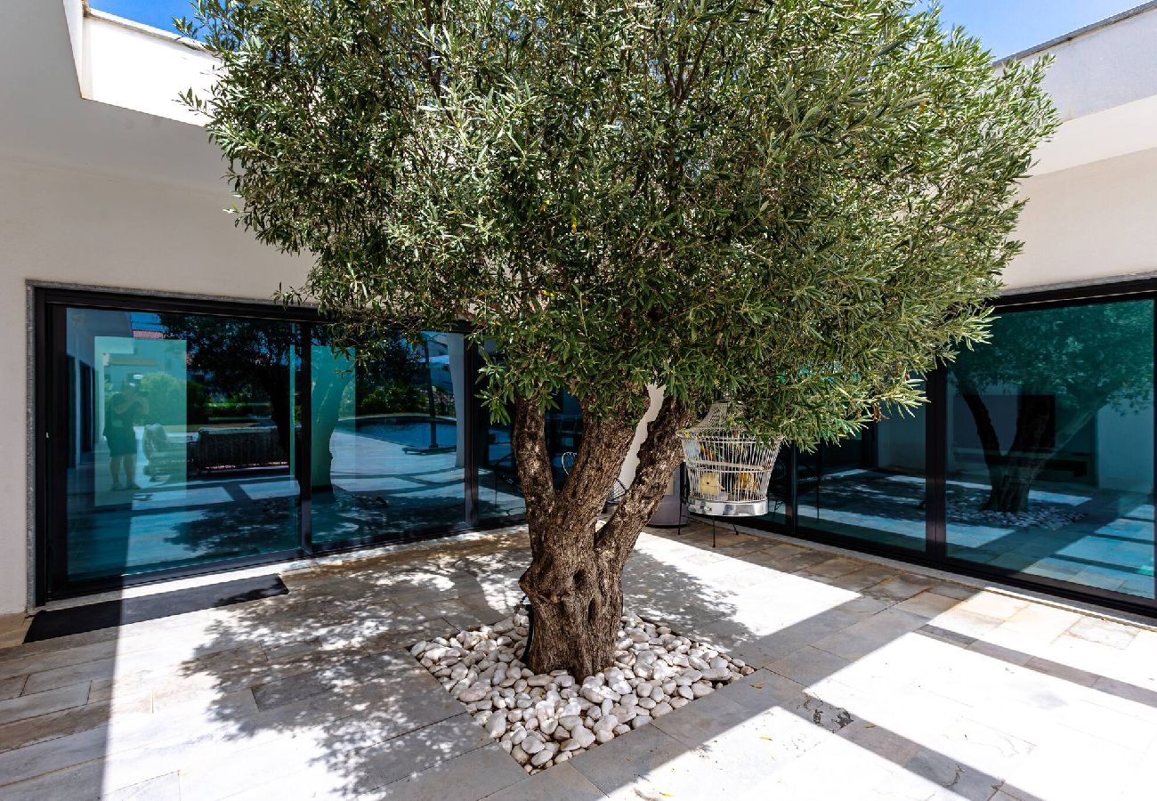 Villa em Quelfes - Blue Hill Boutique Villa