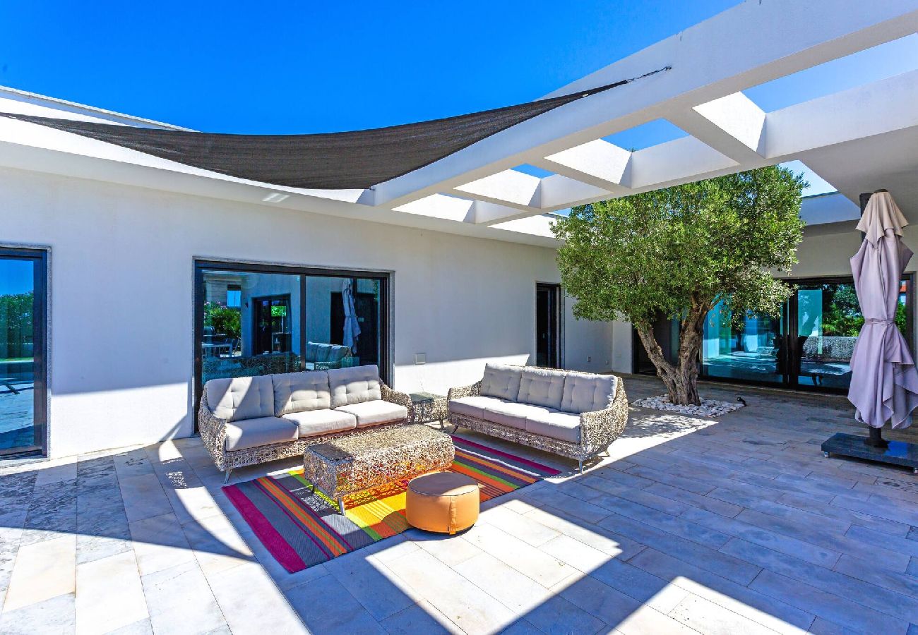 Villa em Quelfes - Blue Hill Boutique Villa