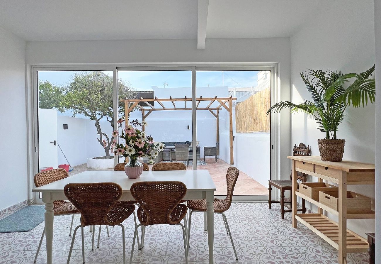 Casa geminada em Fuseta - Casa Olivia T2 Fuseta