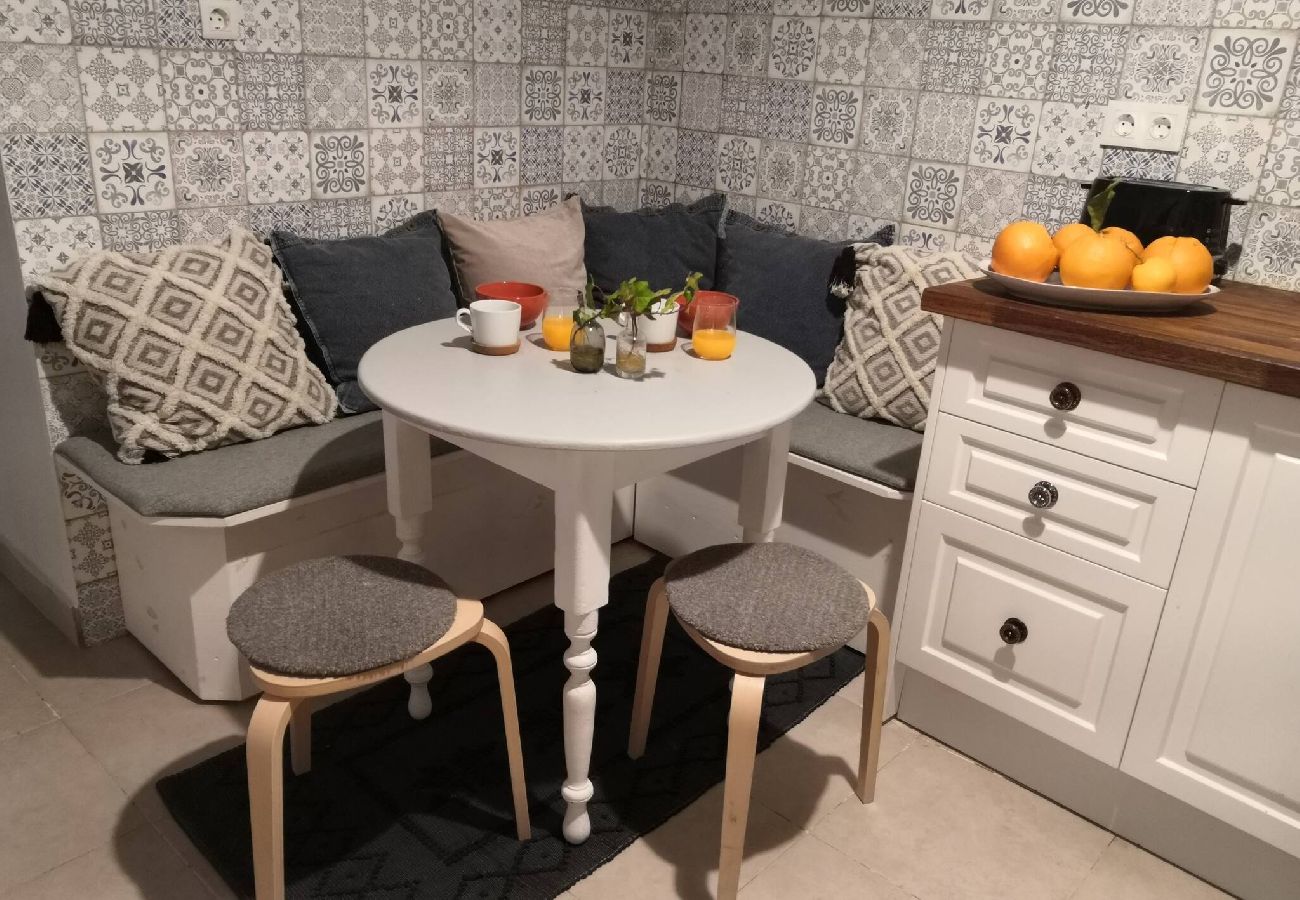 Apartamento em Tavira - Casa Salinas, Elegant Flat w patio in Taviras Hist