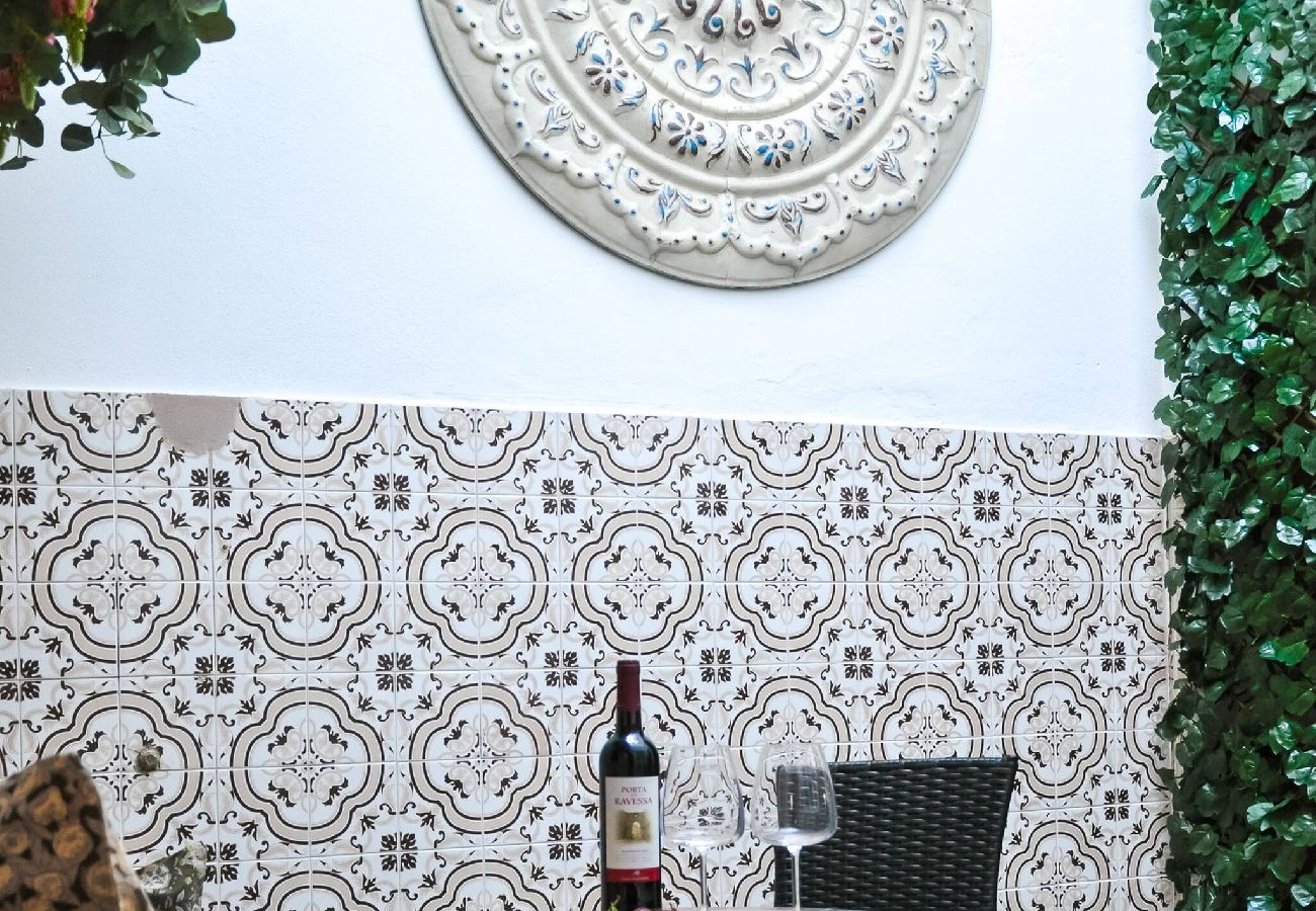 Apartment in Tavira - Casa Salinas, Elegant Flat w patio in Taviras Hist