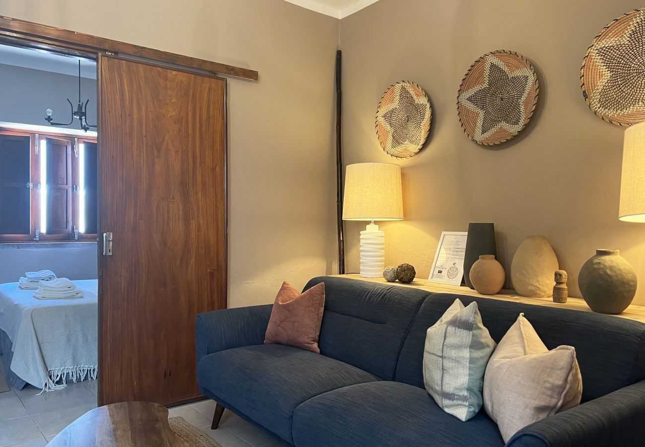 Apartment in Tavira - Casa Salinas, Elegant Flat w patio in Taviras Hist