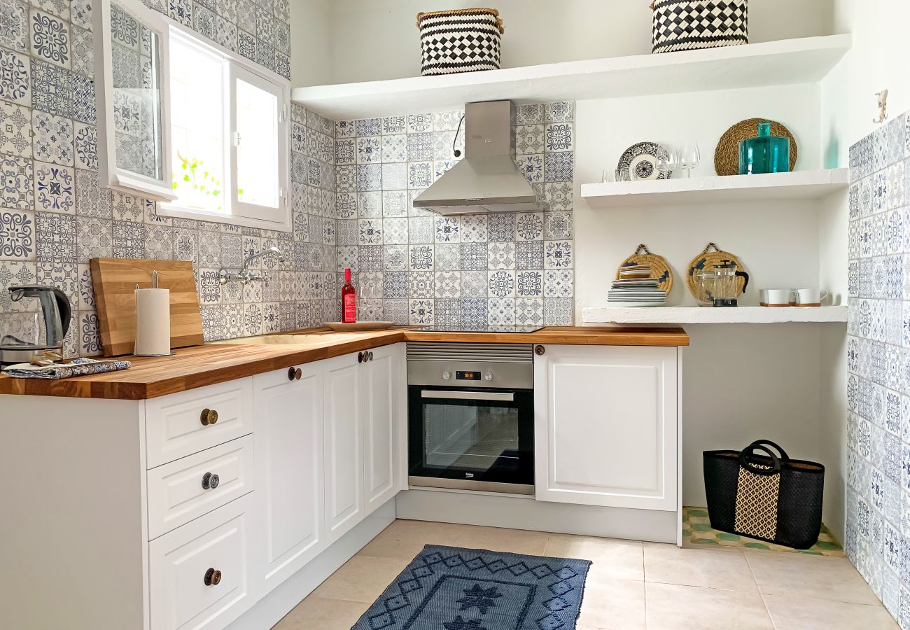 Apartment in Tavira - Casa Salinas, Elegant Flat w patio in Taviras Hist