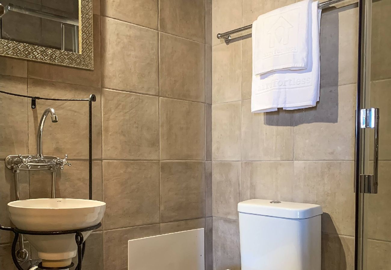 Apartment in Tavira - Chic Suite Figueiras w/Balcony, Historical center