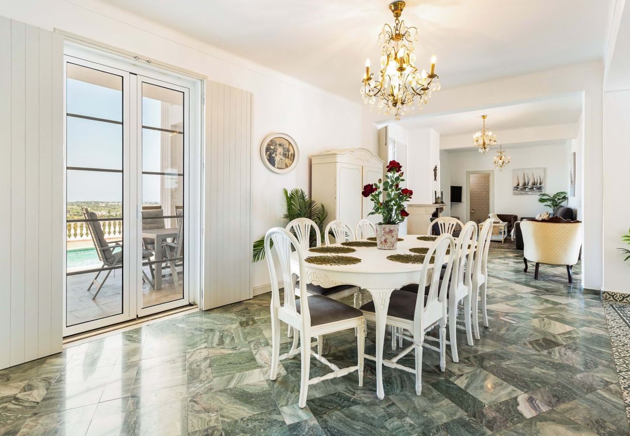 Villa in Moncarapacho - Casa Branca Fuzeta