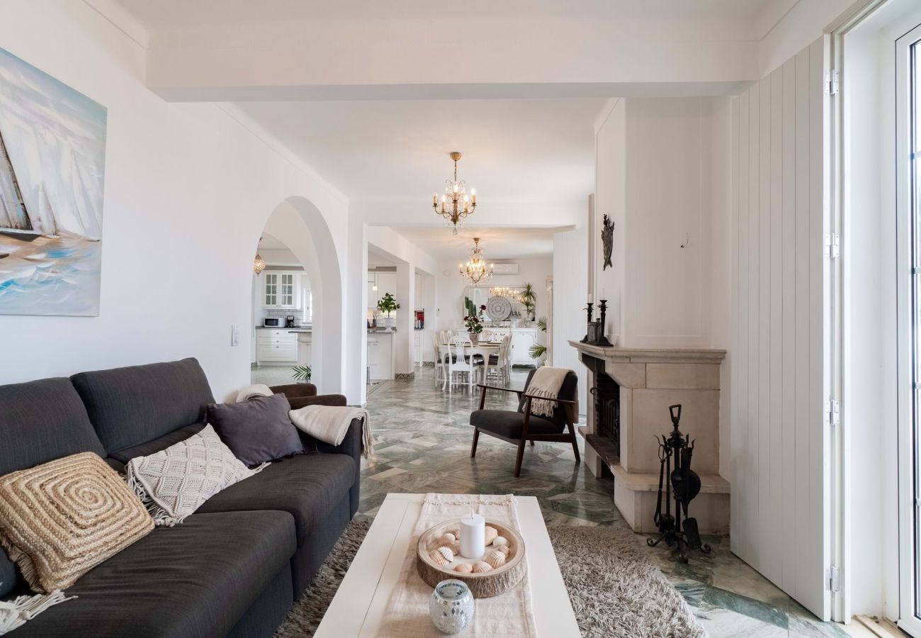 Villa in Moncarapacho - Casa Branca Fuzeta