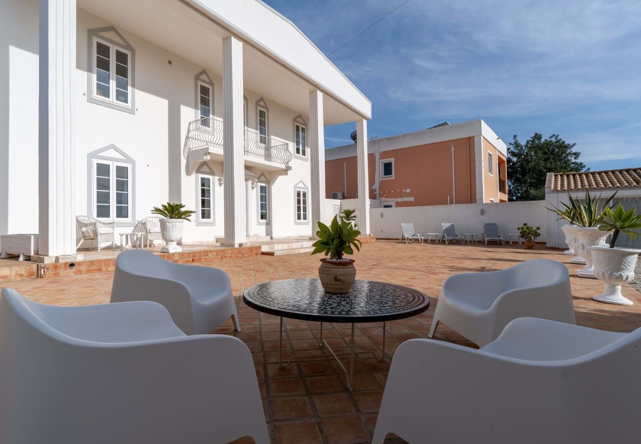 Villa in Moncarapacho - Casa Branca Fuzeta