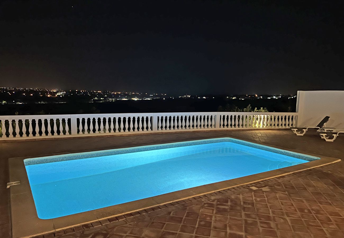 Villa in Moncarapacho - Casa Branca Fuzeta