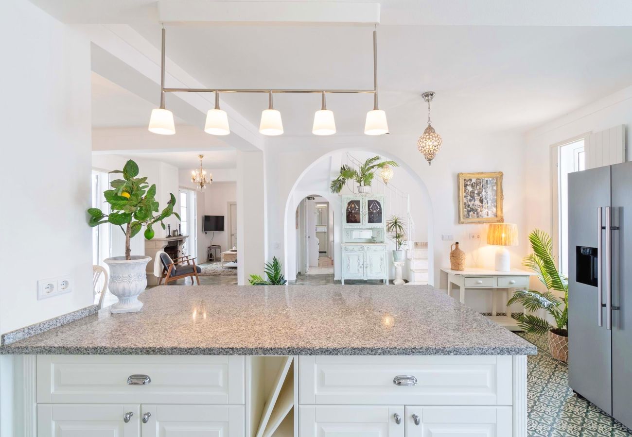 Villa in Moncarapacho - Casa Branca Fuzeta