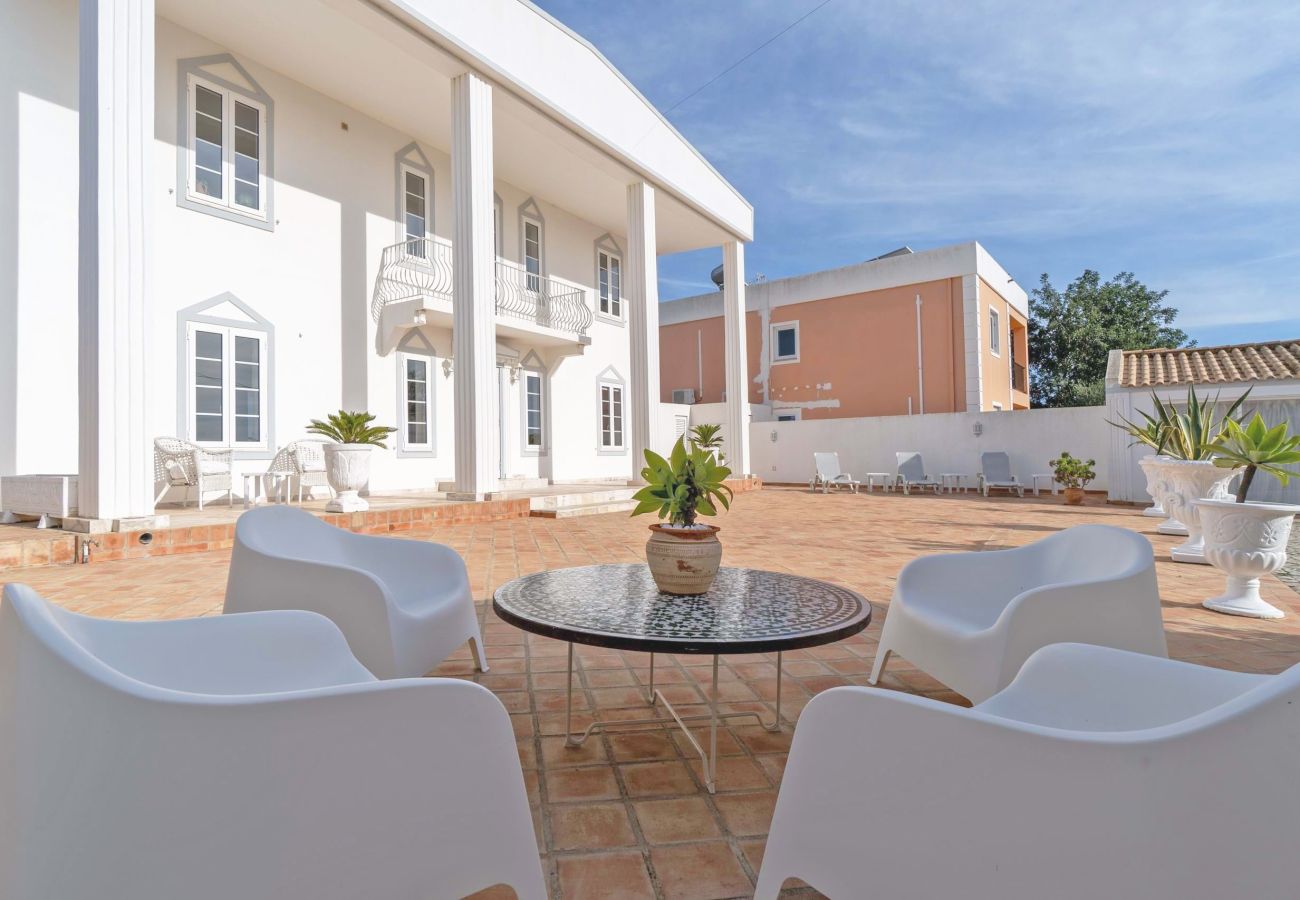 Villa in Moncarapacho - Casa Branca Fuzeta