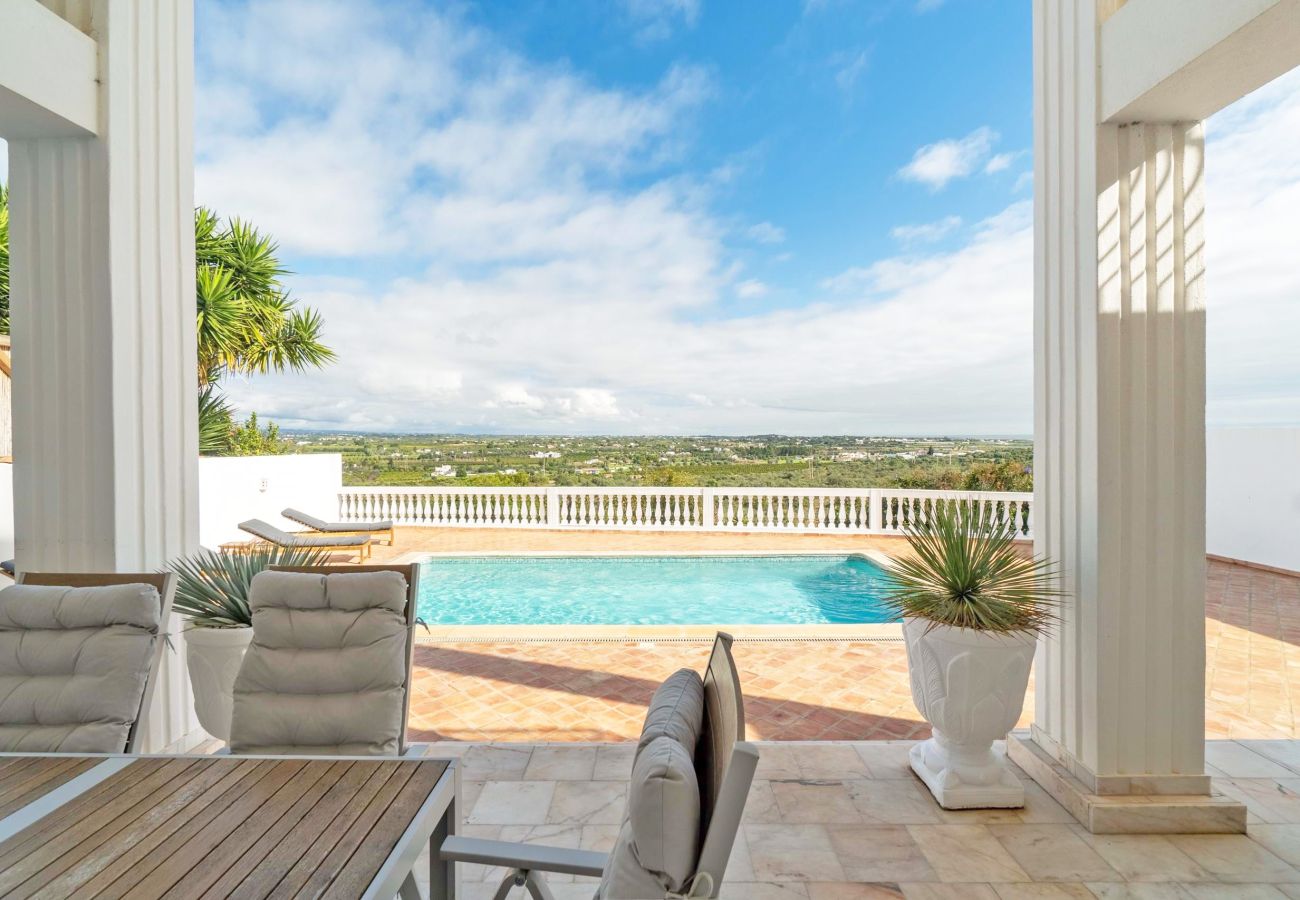 Villa in Moncarapacho - Casa Branca Fuzeta