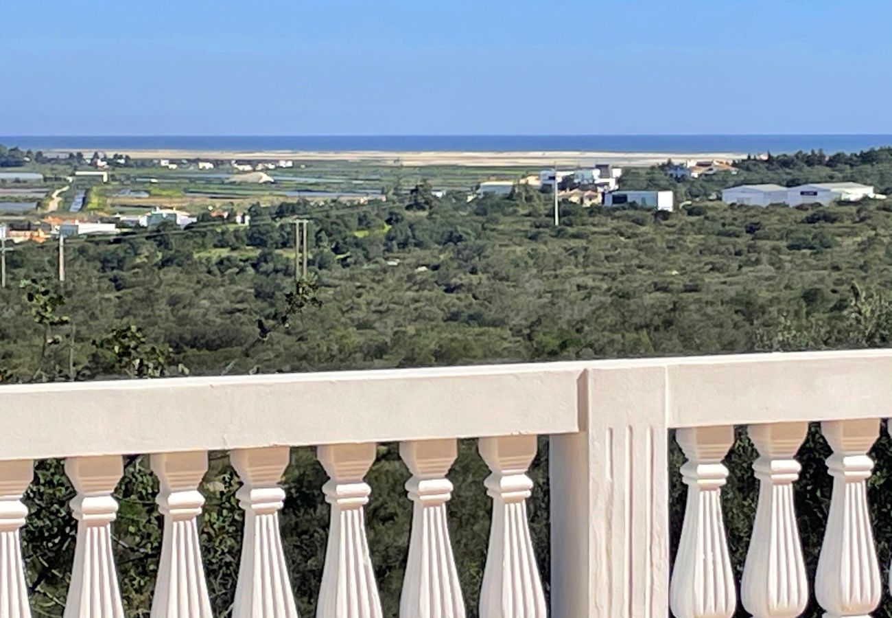 Villa in Moncarapacho - Casa Branca Fuzeta