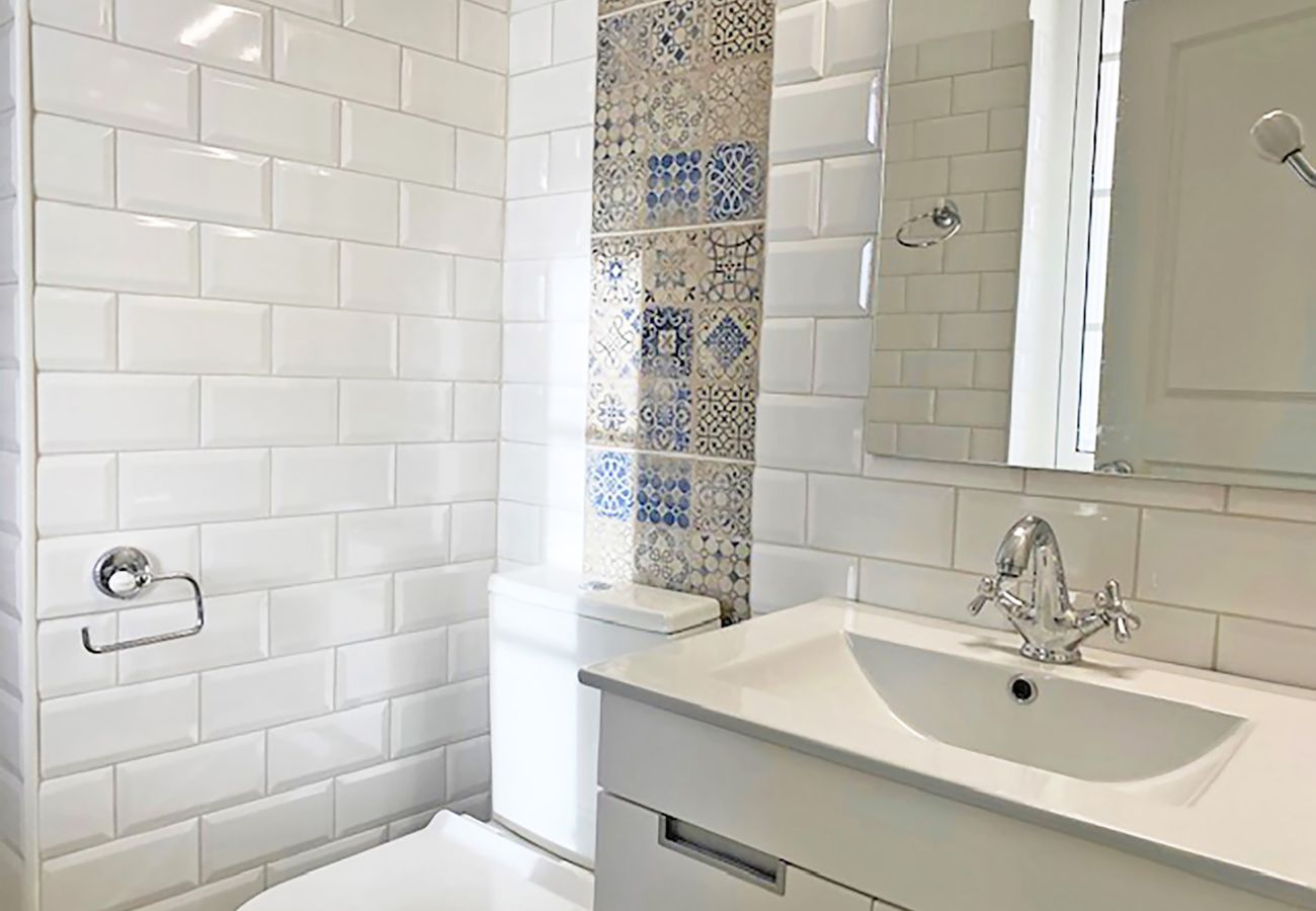 Villa in Moncarapacho - Casa Branca Fuzeta