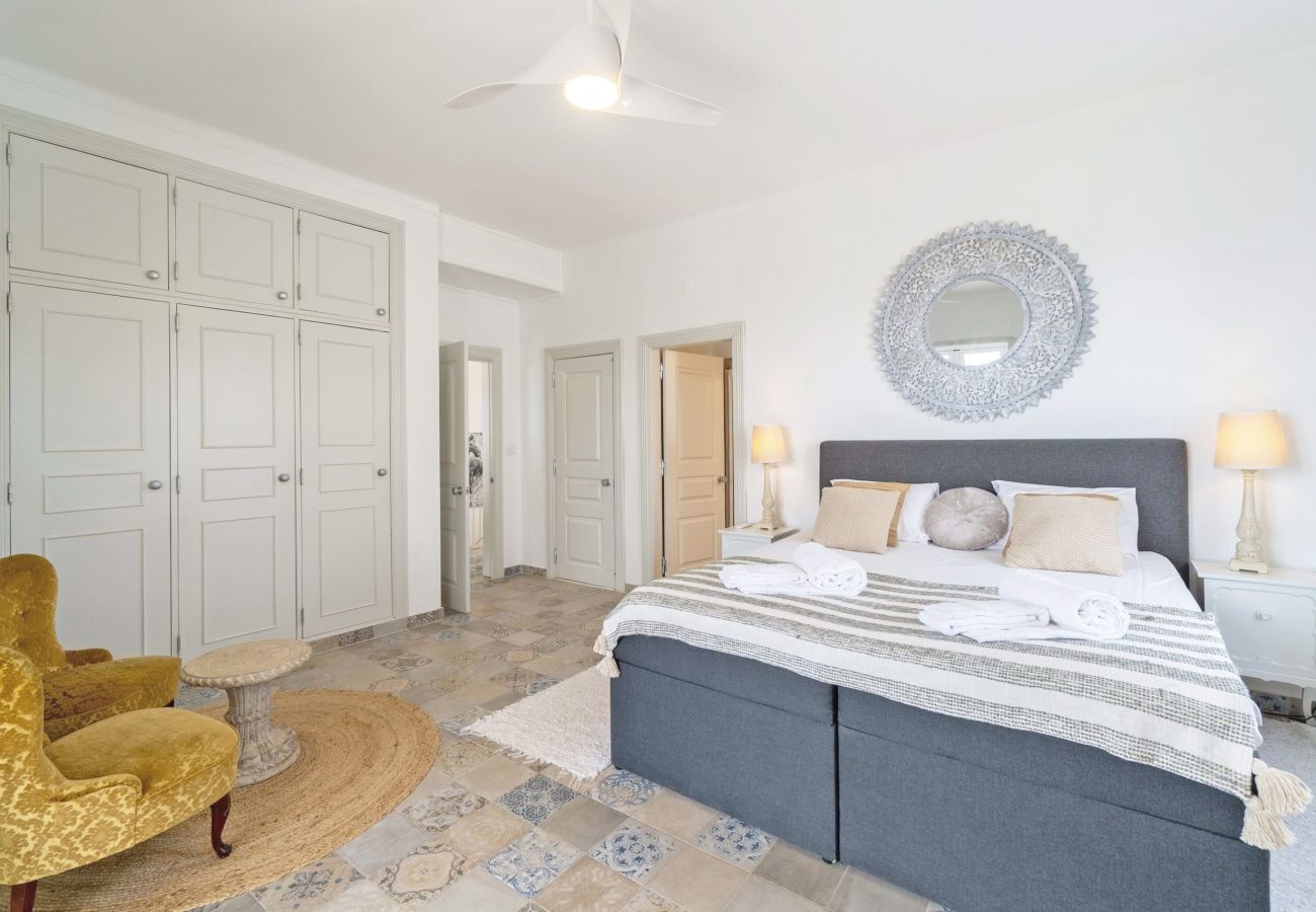 Villa in Moncarapacho - Casa Branca Fuzeta